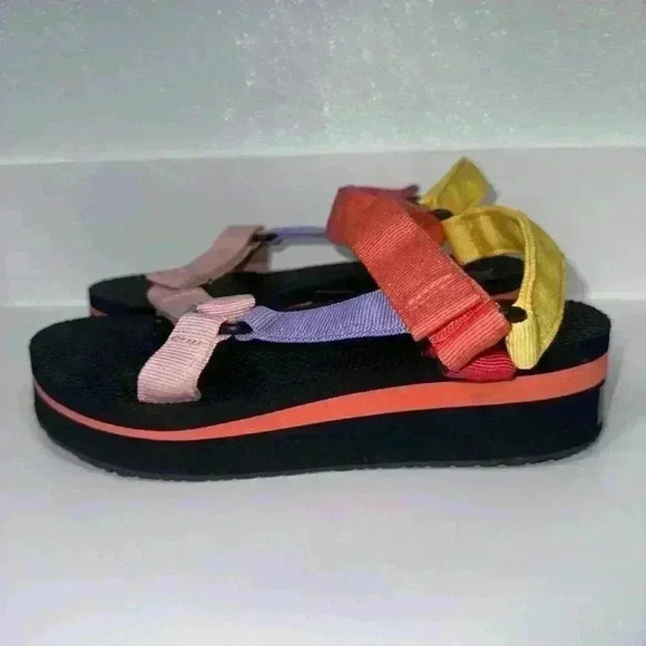 NWT! Time and Tru Platform Sole Sandals (Size 6) Multicolor - Picture 1 of 12